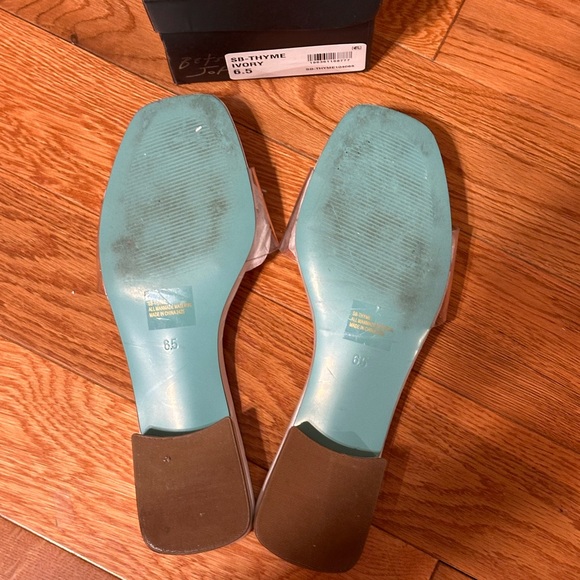 Betsy Johnson Bride Slides - Picture 5 of 5